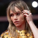 Suki Waterhouse