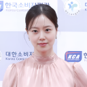 문채원